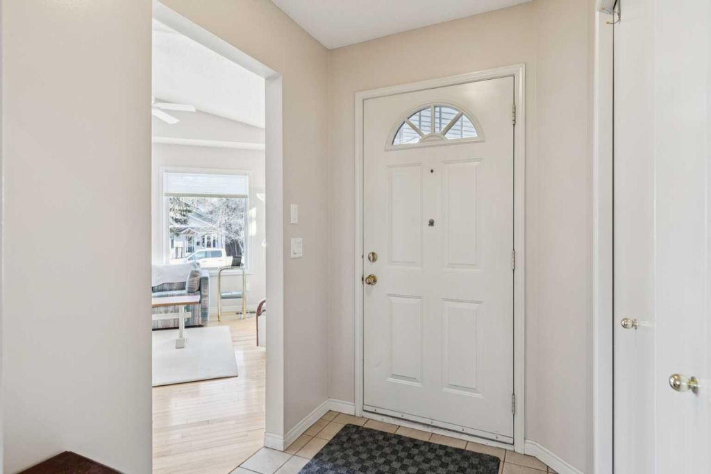 Photo of 2609 27 Street SW, Calgary, AB T3E 2G4 (MLS # A2282925)