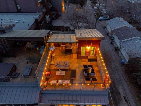 Photo of 2925 17 Street SW, Calgary, AB T2T 4N6 (MLS # A2299315)