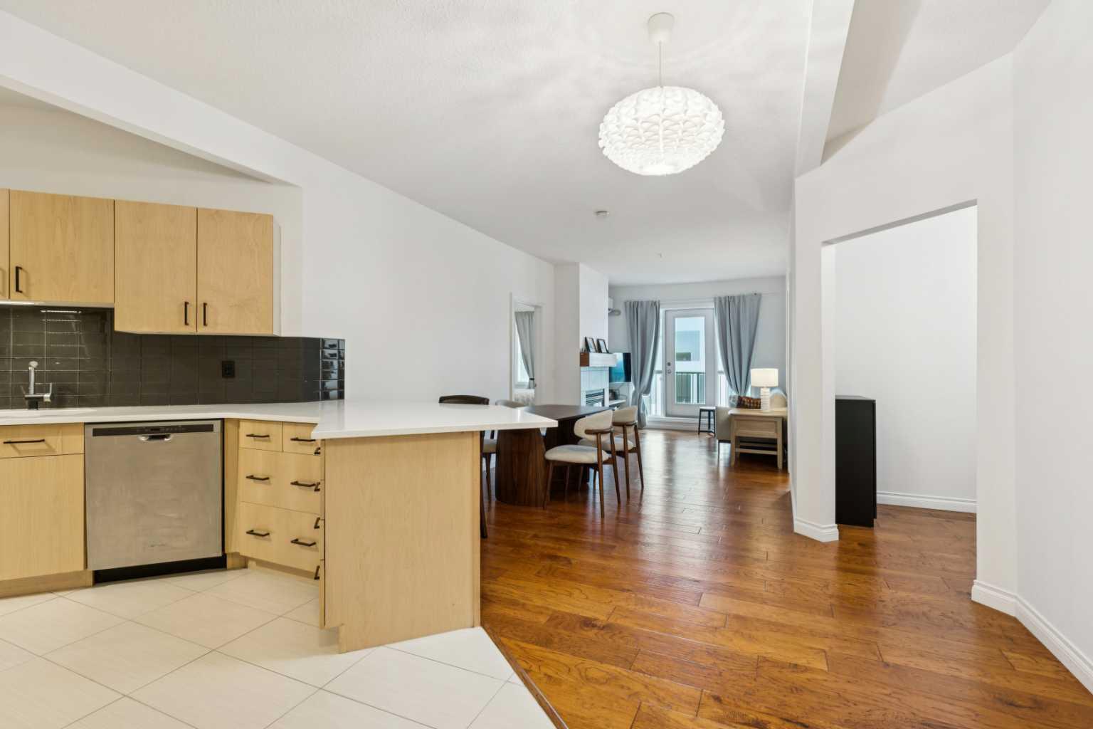 138 18 Avenue SE 408