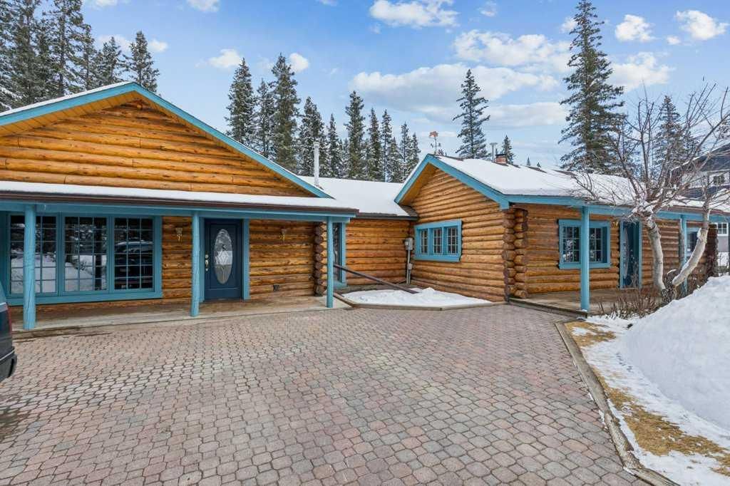 Photo of 4 Pine Avenue, Bragg Creek, AB T0L 0K0 (MLS # A2292680)