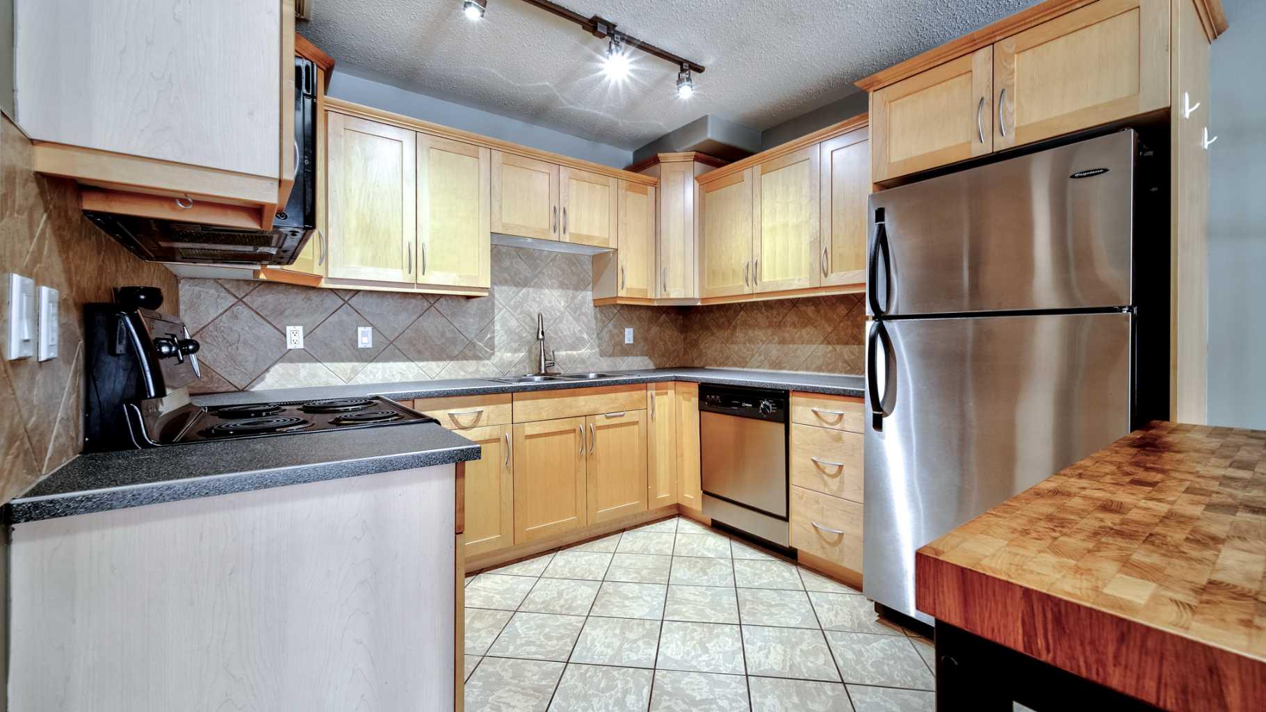 1813 25 Avenue SW 22