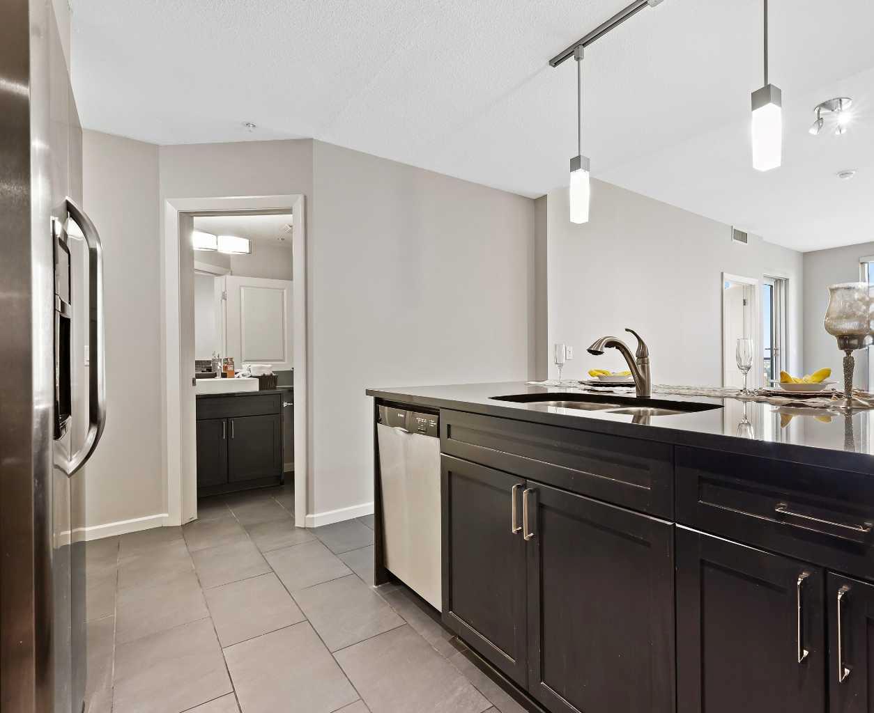 211 13 Avenue SE 2008