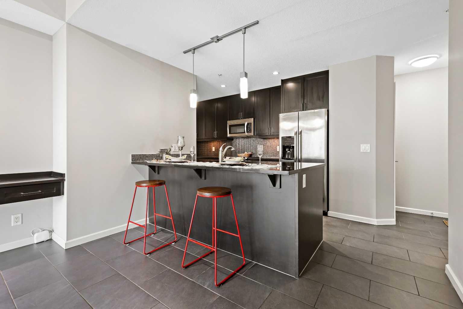 211 13 Avenue SE 2008