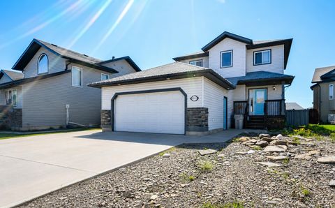 Photo of 8933 114 Avenue, Grande Prairie, AB T8X 1T9 (MLS # A2316599)