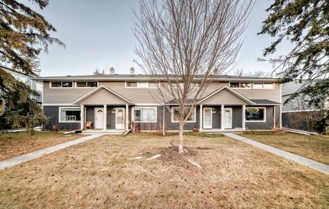 Photo of 423 Regal Park NE, Calgary, AB T2E 0S6 (MLS # A2280028)