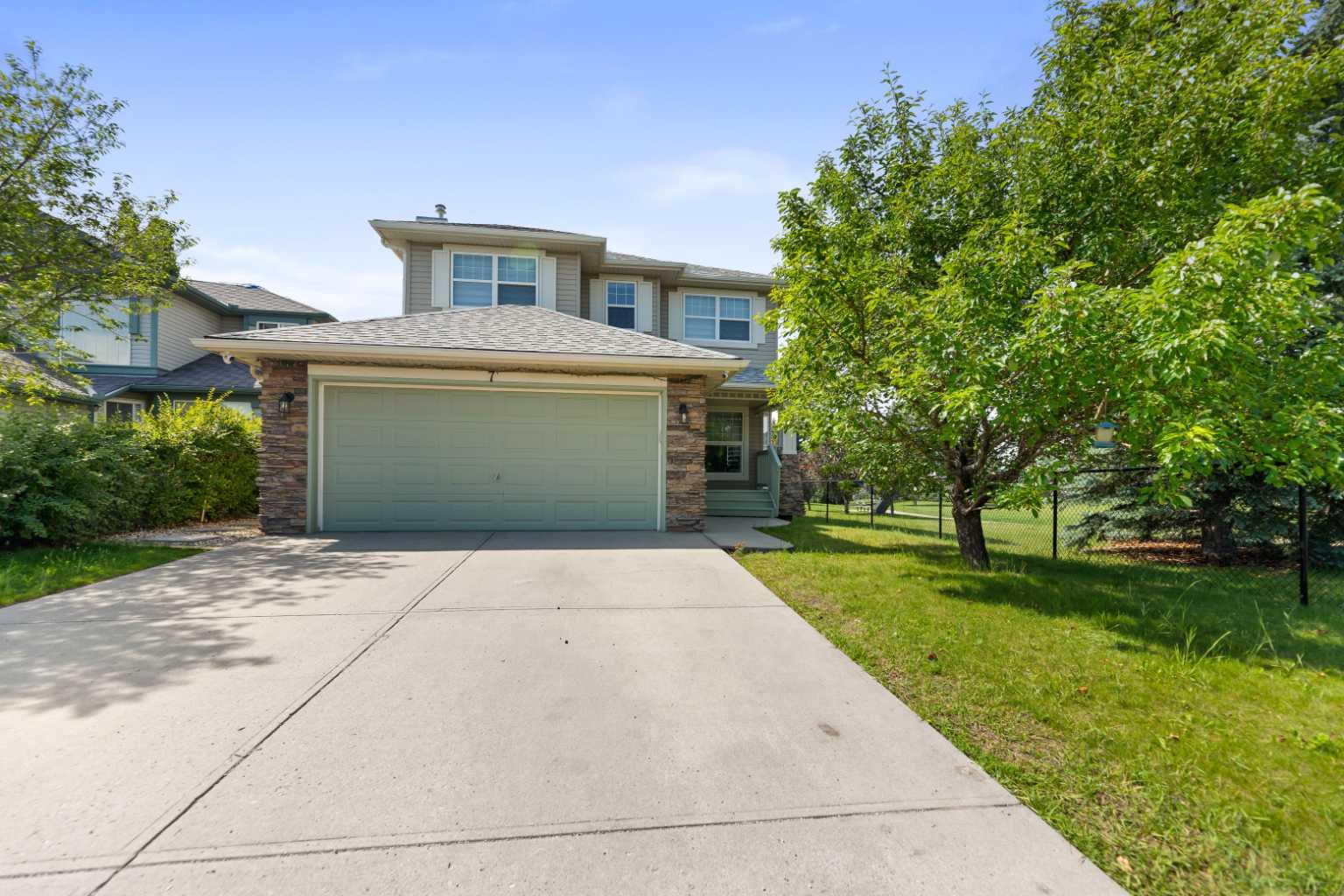7 Country Hills Park NW