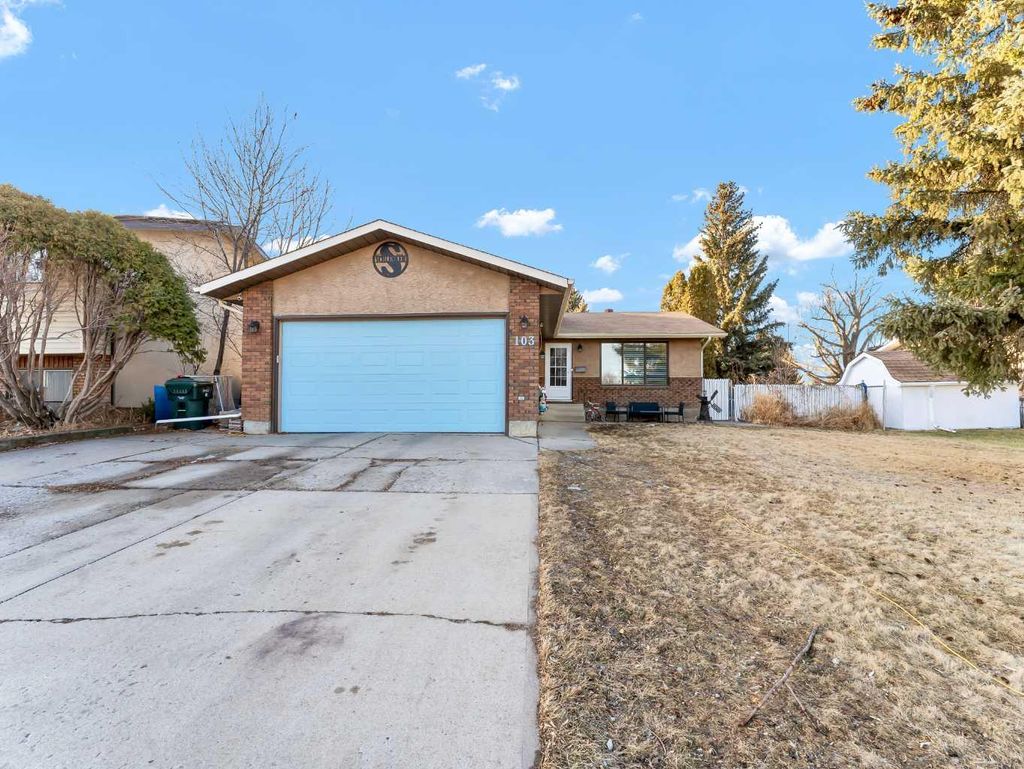 Photo of 103 Ewart Crescent SE, Medicine Hat, AB T1B 2W3 (MLS # A2283571)