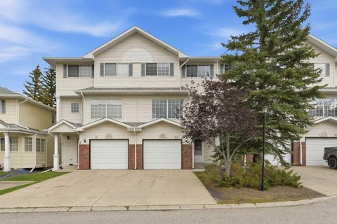 Photo of 22 Lincoln Green SW, Calgary, AB T3R 7G6 (MLS # A2343763)