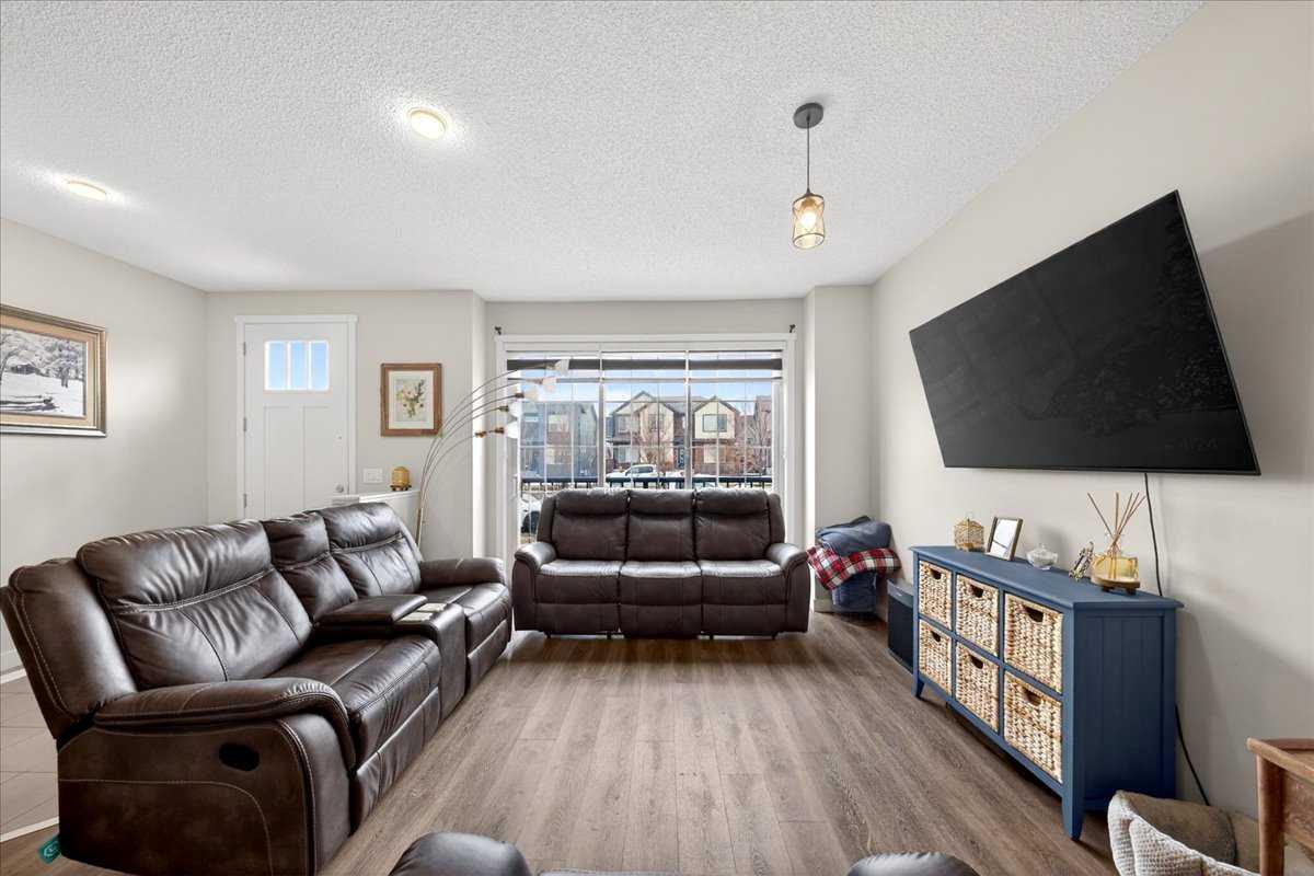 1325 Walden Drive SE