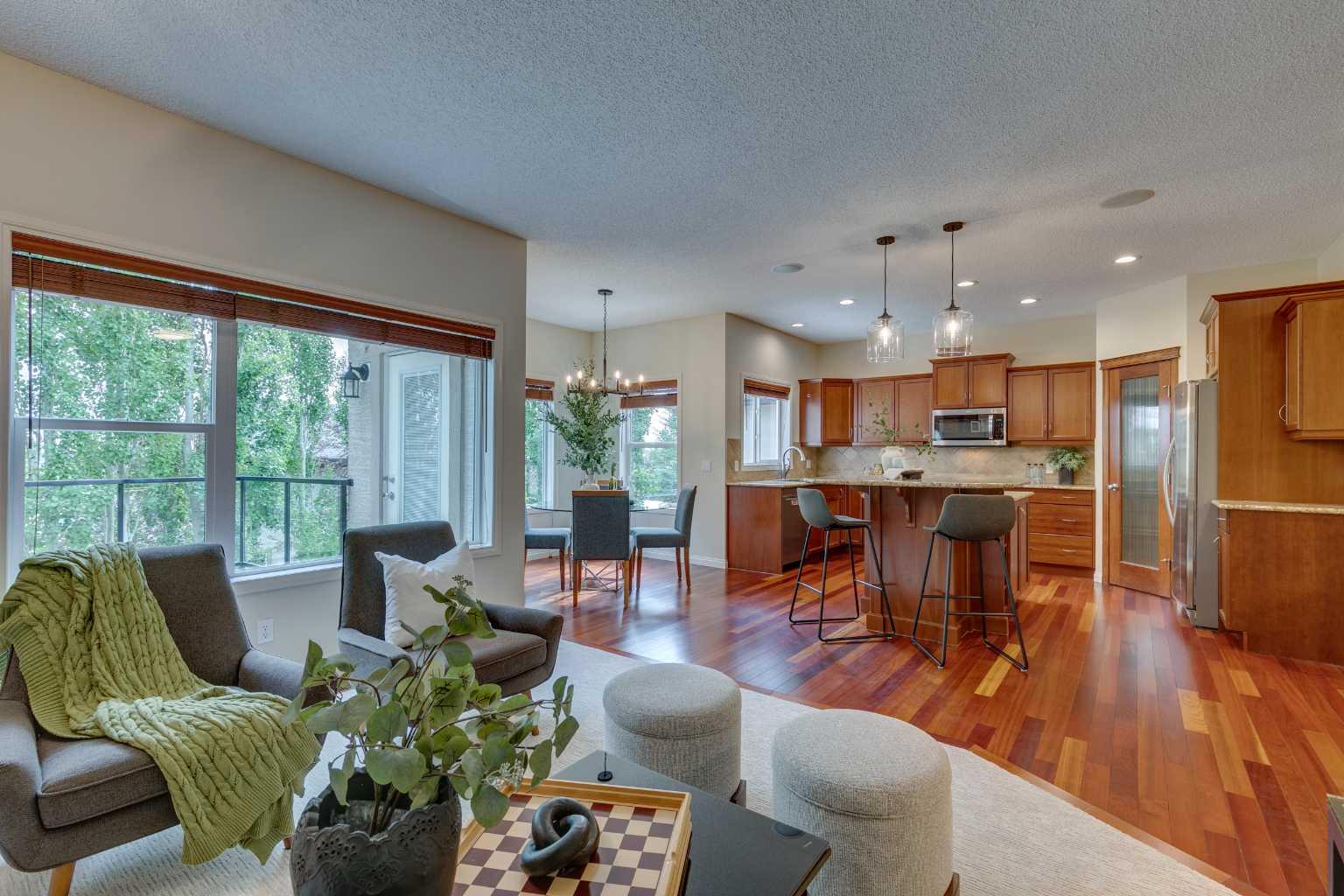 75 Cranridge Heights SE