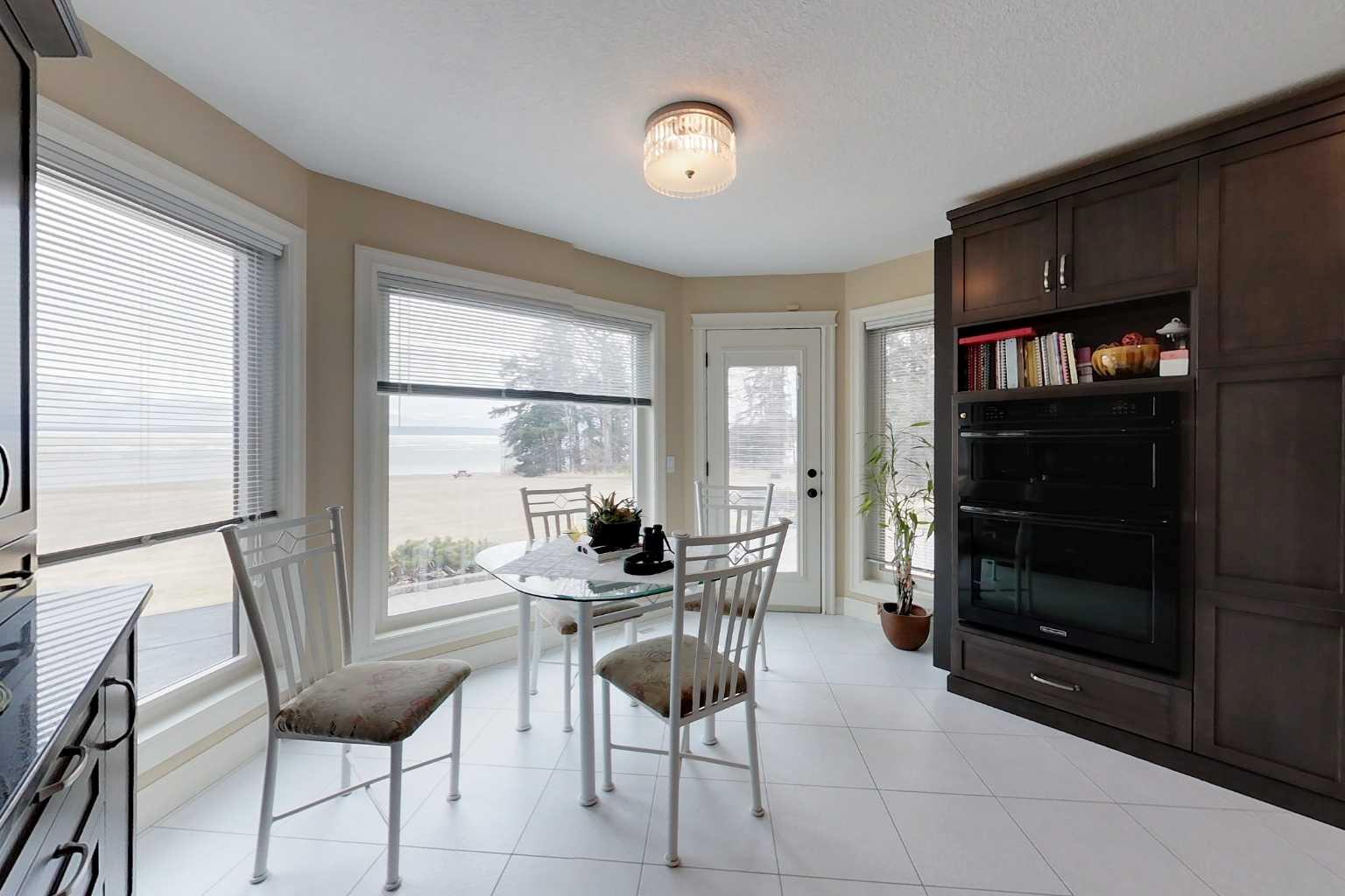 30 Executive Estates