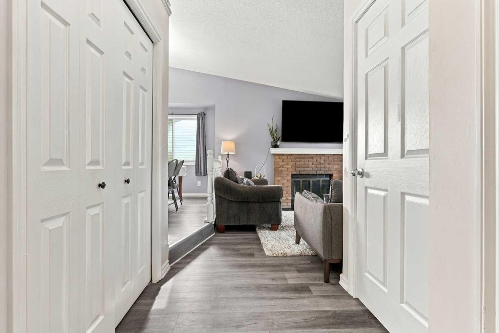 Photo of 16 Mckenna Place SE, Calgary, AB T2Z 1Y7 (MLS # A2352428)
