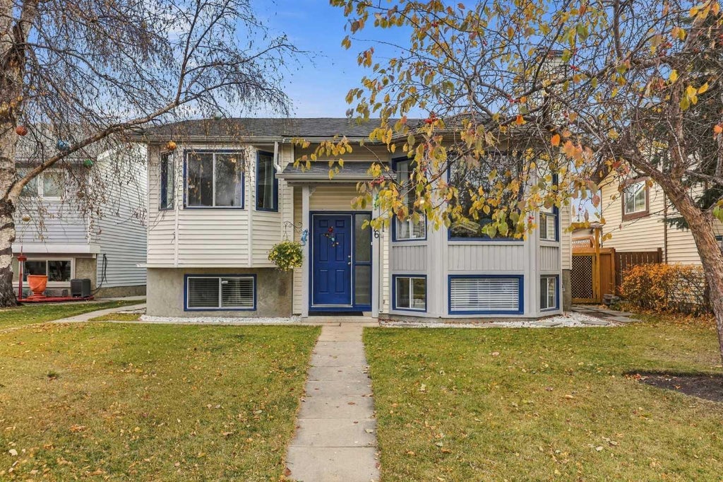 Photo of 16 Mckenna Place SE, Calgary, AB T2Z 1Y7 (MLS # A2352428)