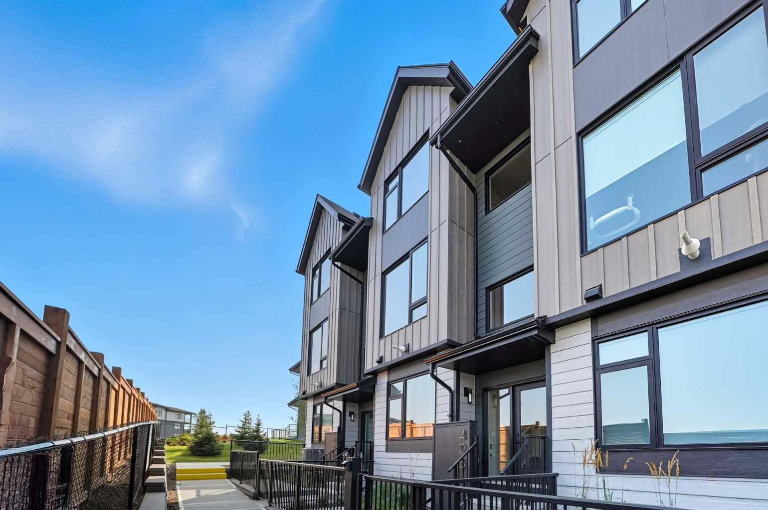 85 Sage Hill Heights NW 405