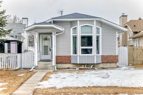 16272 5 Street SW Calgary AB T2Y 1Y3