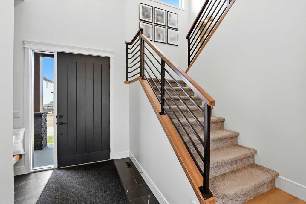 Photo of 223 Ellington Crescent, Red Deer, AB T4P 3E1 (MLS # A2309988)