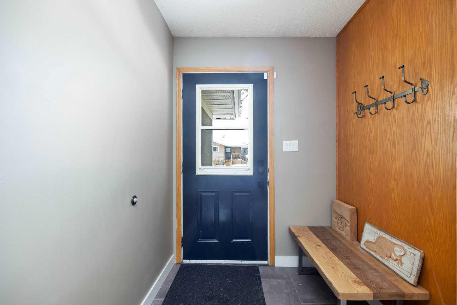 106 Hilltop Crescent