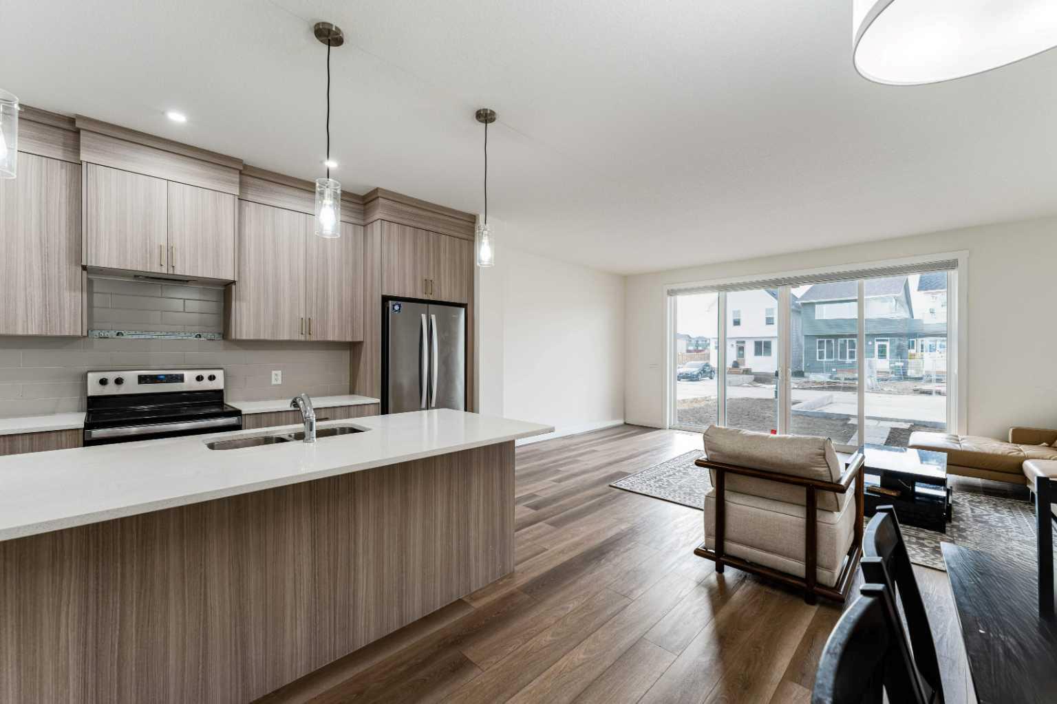 3222 Chinook Winds Drive SW