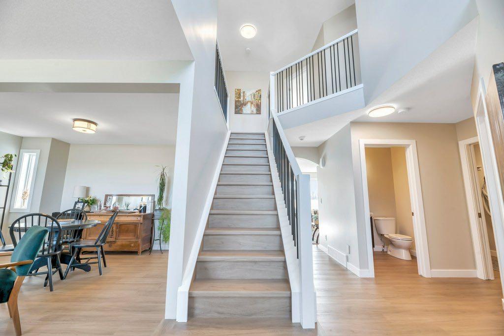 701 East Lakeview Road