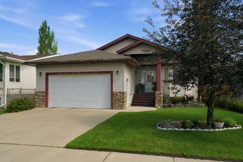 Photo of 1706 3 Avenue SE, High River, AB T1V 1Y3 (MLS # A2325905)