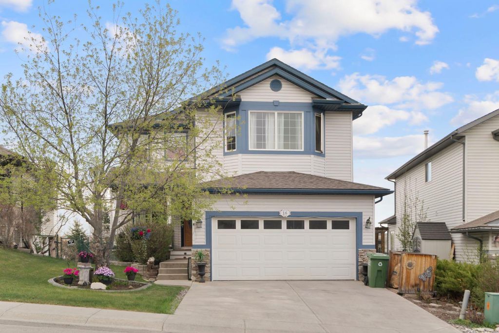Photo of 16 Bow Ridge Drive, Cochrane, AB T4C 1V6 (MLS # A2310835)