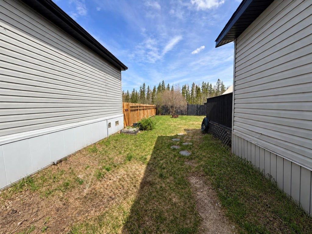 Photo of 192 Grandview Crescent, Fort McMurray, AB T9H 4X8 (MLS # A2353916)