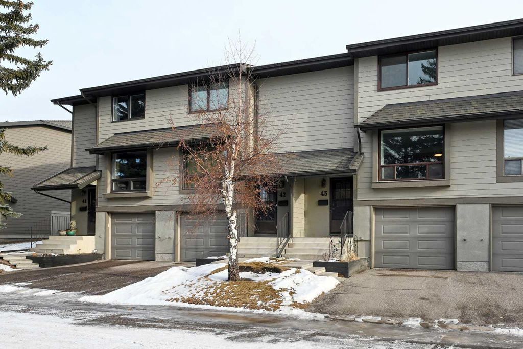 Photo of 5019 46 Avenue SW #43, Calgary, AB T3E 6R1 (MLS # A2282344)