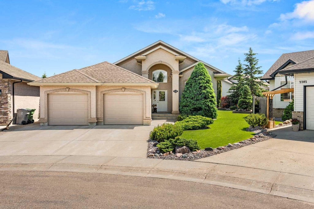 Photo of 2201 59A Avenue Close, Lloydminster, AB T9V 3J3 (MLS # A2322388)