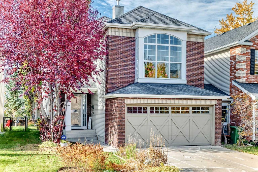 Photo of 25 Discovery Ridge Hill SW, Calgary, AB T3H 4Y5 (MLS # A2351539)