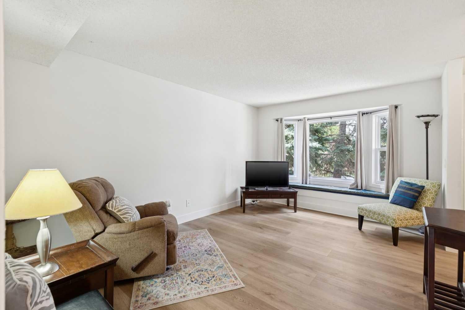 91 Deerfield Drive SE