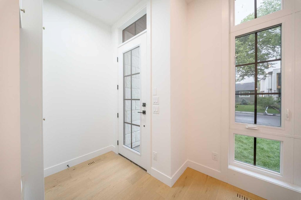 Photo of 411 28 Avenue NW, Calgary, AB T2M 2K7 (MLS # A2344683)