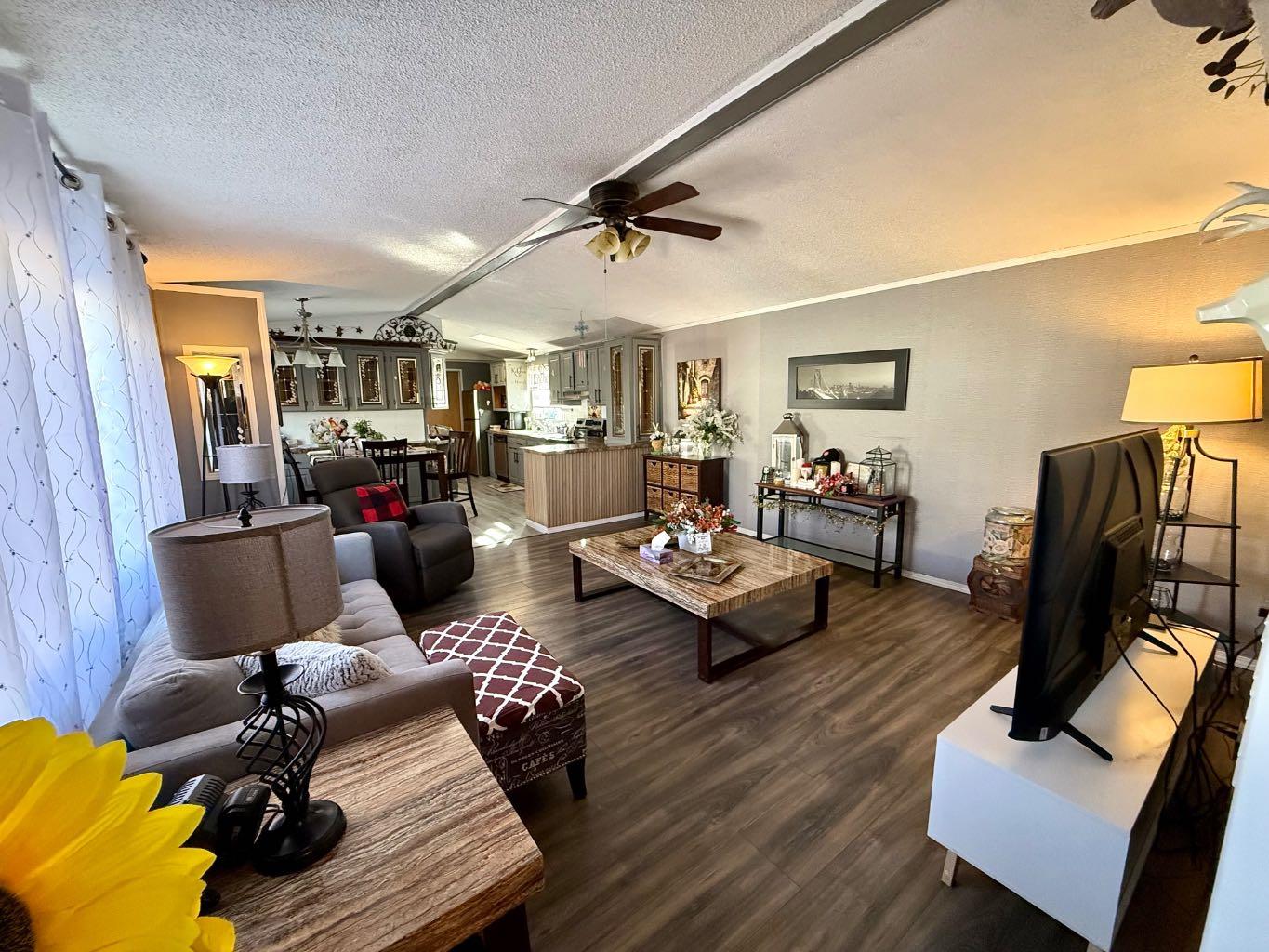 217 Homestead Close SE