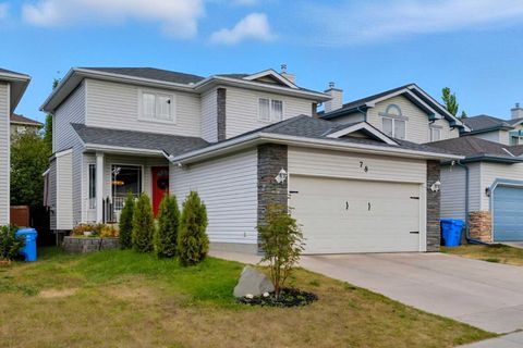 Photo of 78 Tuscarora Close NW, Calgary, AB T3L 2E2 (MLS # A2262124) Photo of 78 Tuscarora Close NW, Calgary, AB T3L 2E2 (MLS # A2262124)