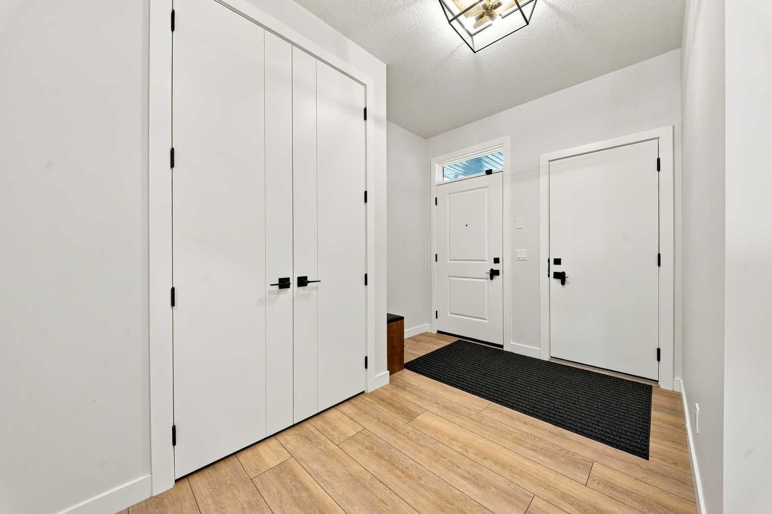 303 Cornerbrook Drive NE