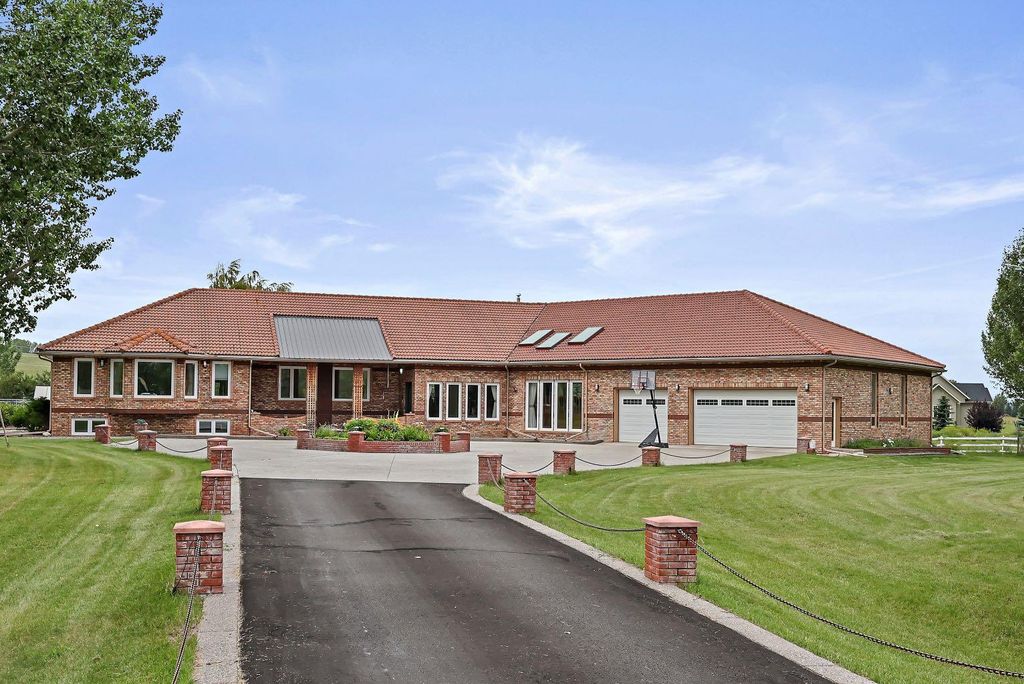 Photo of 242125 8 Street E, Rural Foothills County, AB T1S 3L2 (MLS # A2310068)