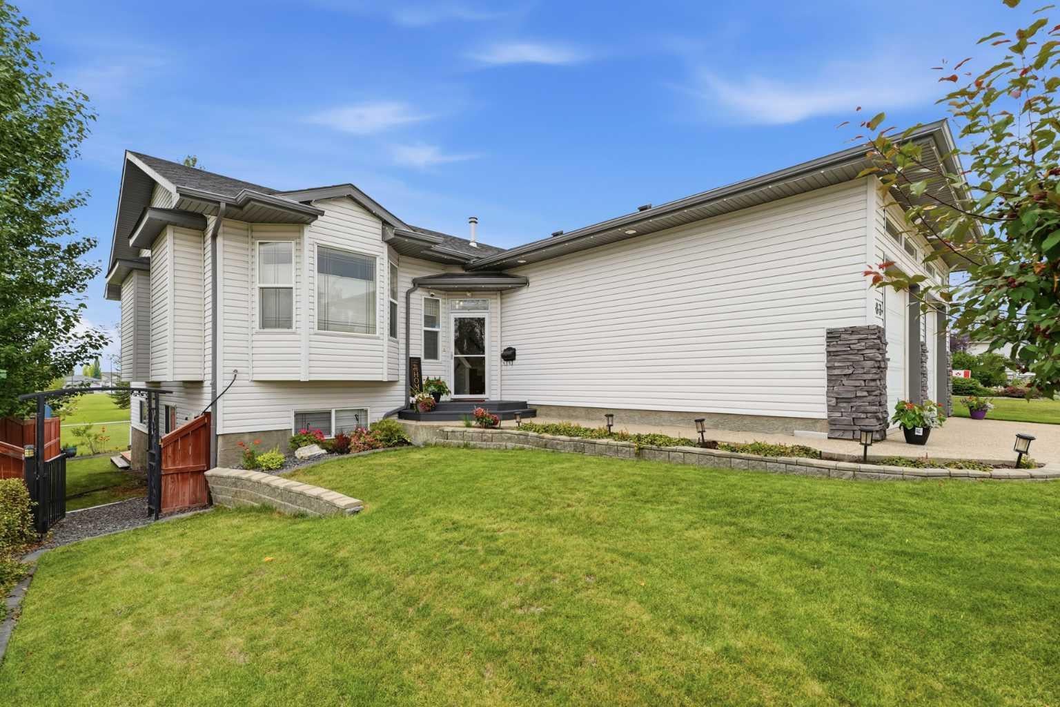 83 Irving Crescent
