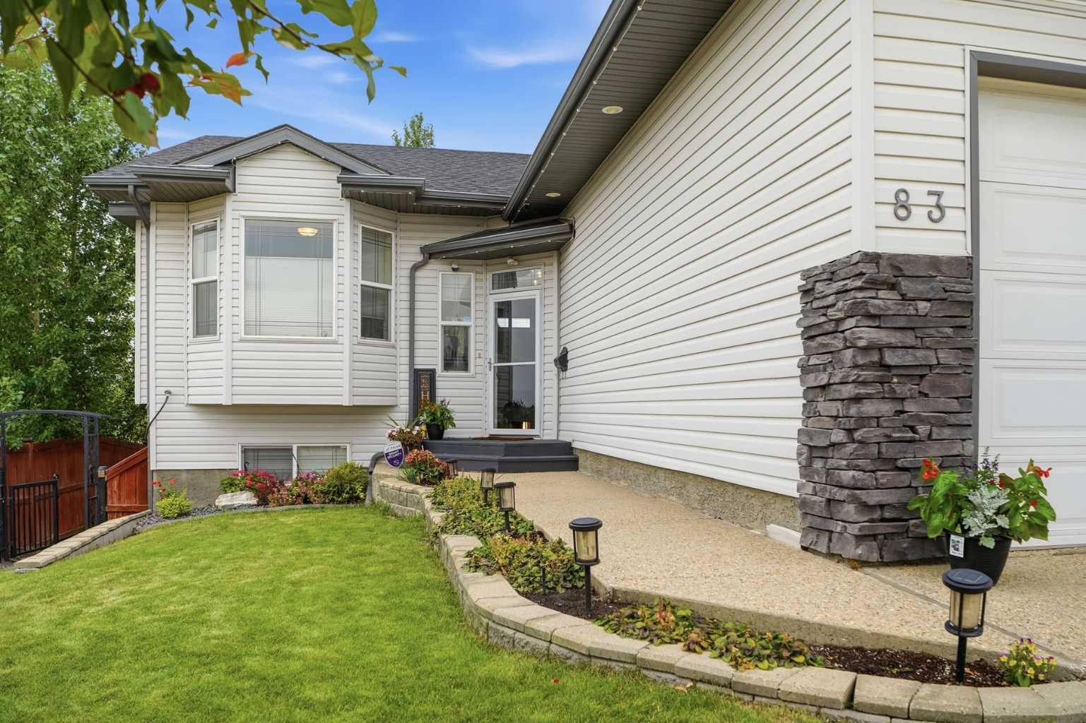 83 Irving Crescent