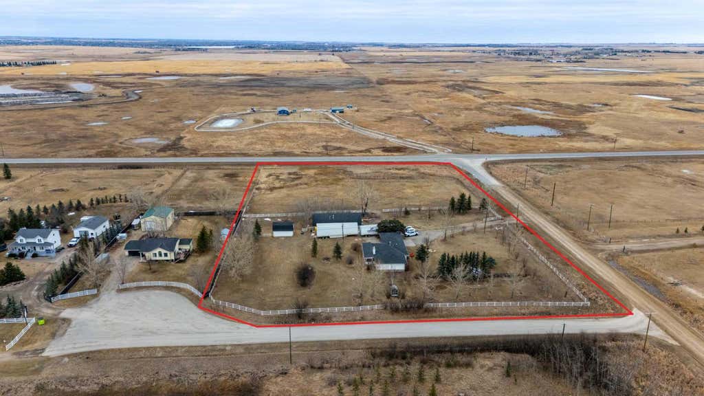 Photo of 233239 Glenmore View Road, Rural Rocky View County, AB T1X 0H3 (MLS # A2337080)