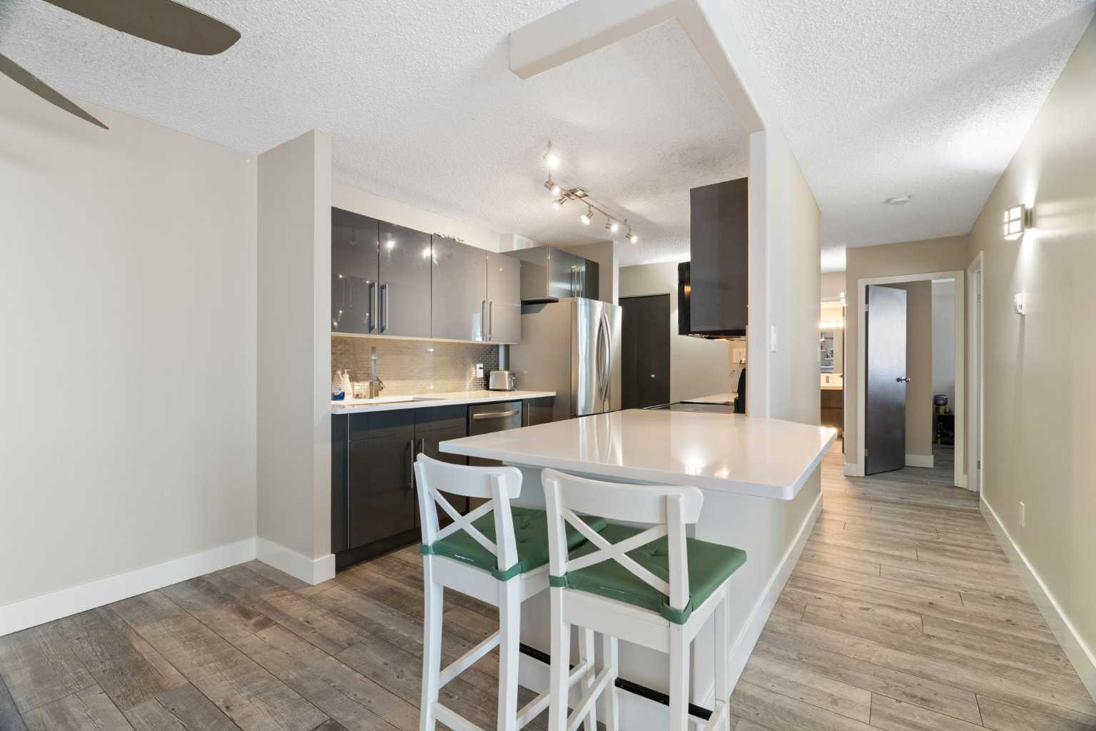 111 14 Avenue SE 412