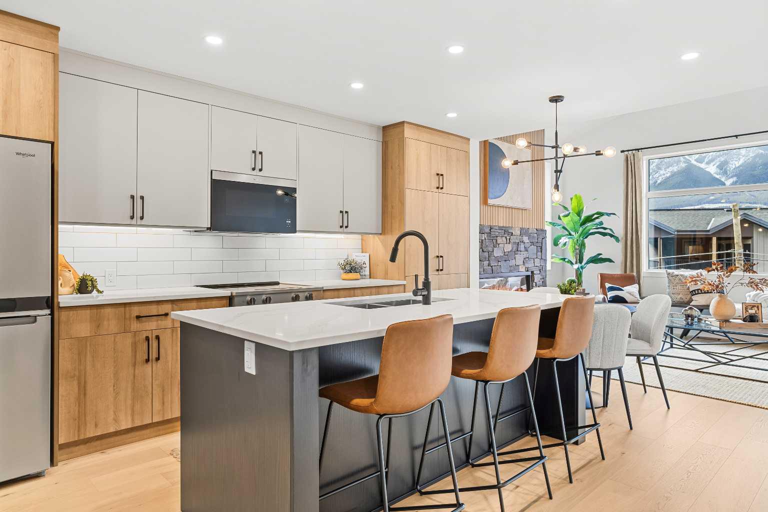 1413 Mountain Avenue 105