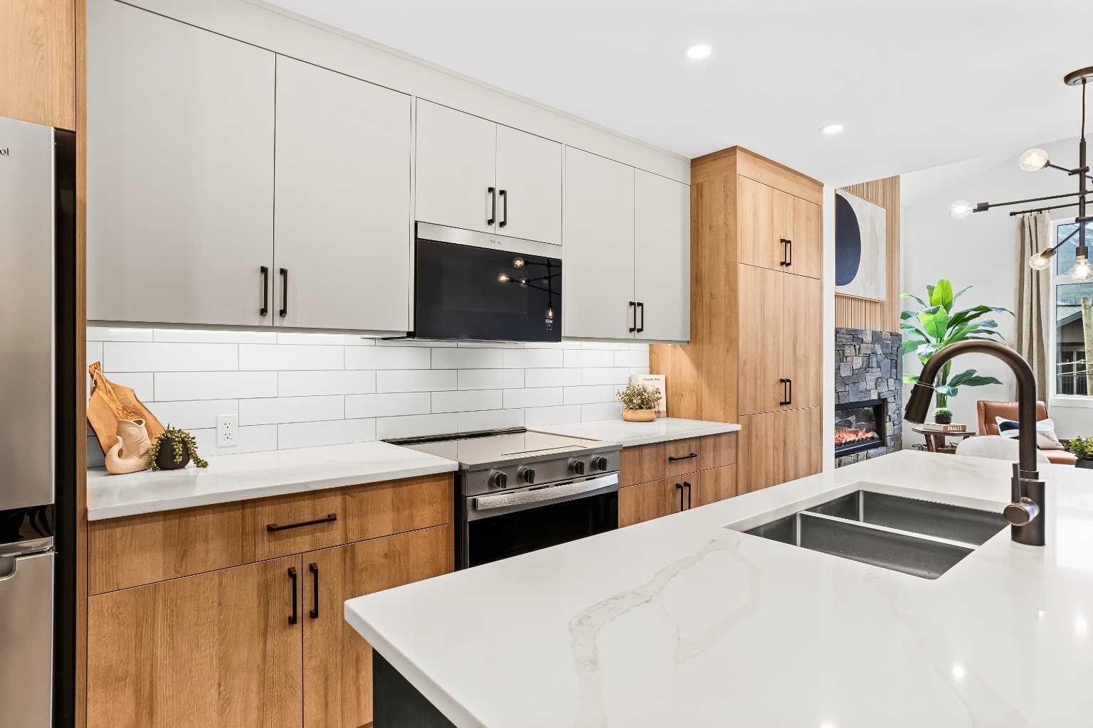 1413 Mountain Avenue 105