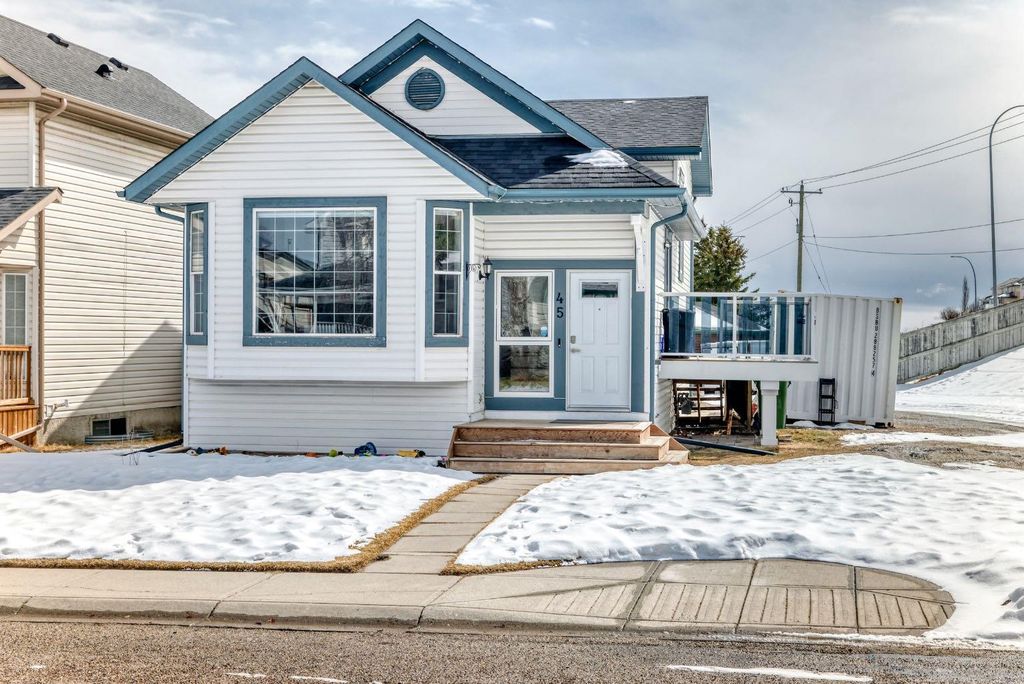 Photo of 45 Hidden Hills Way NW, Calgary, AB T3R 5T1 (MLS # A2300170)