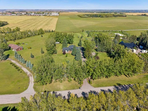 Photo of 126 Huggard Road, Rural Rocky View County, AB T3Z 2C3 (MLS # A2347087)