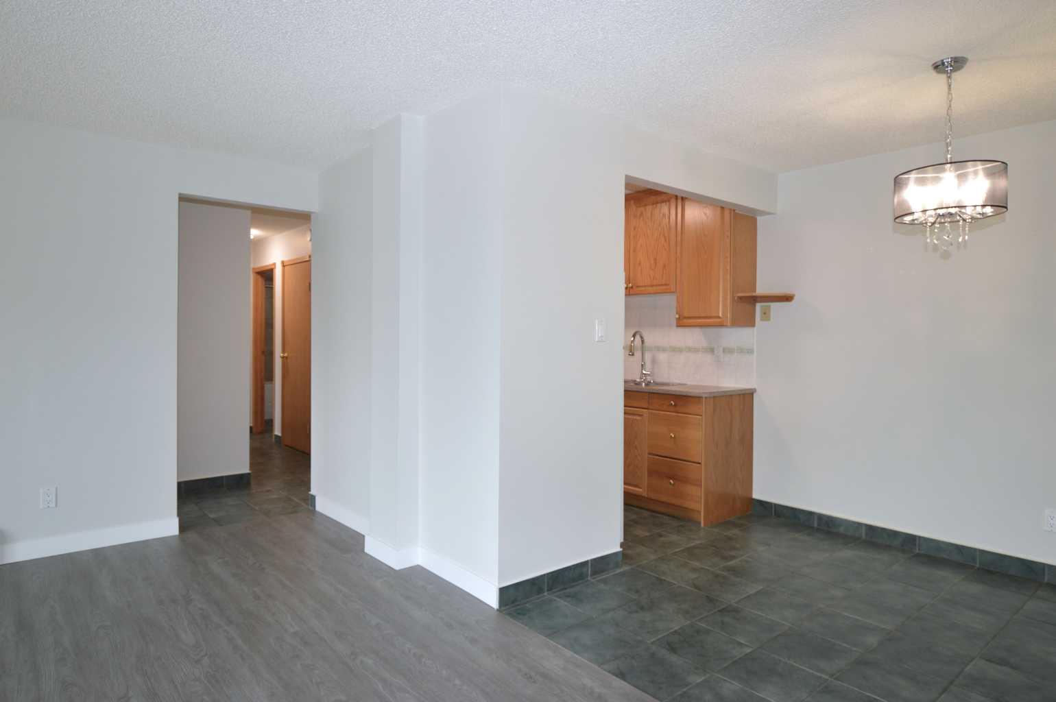 635 56 Avenue SW 303