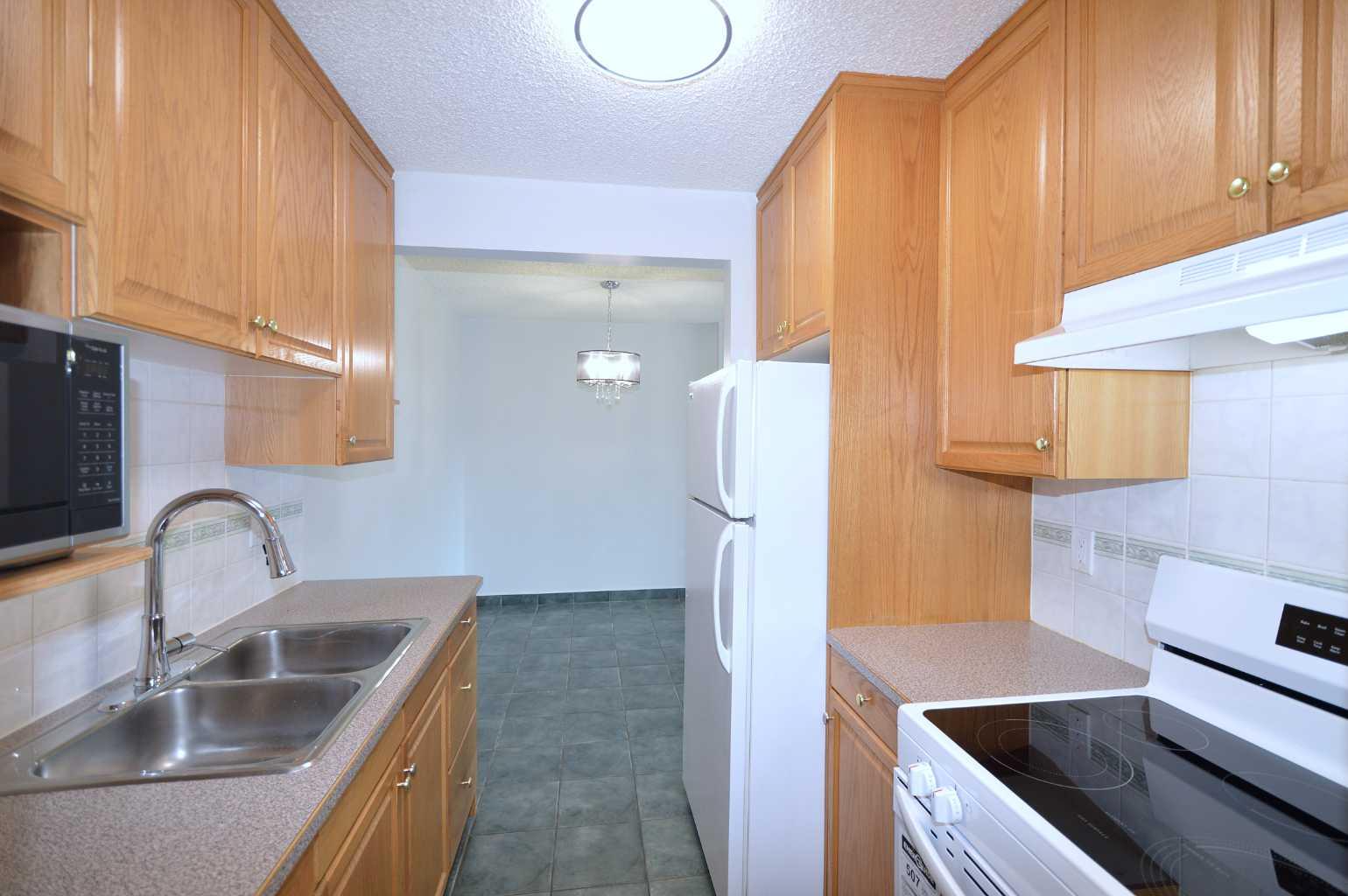 635 56 Avenue SW 303