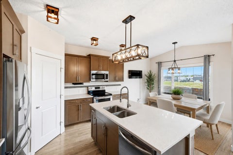 Photo of 46 Fireside Place, Cochrane, AB T4C 0R2 (MLS # A2320199)