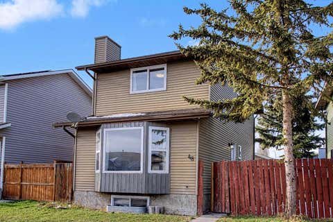 Photo of 48 Whitworth Way NE, Calgary, AB T1Y 6A8 (MLS # A2320517)