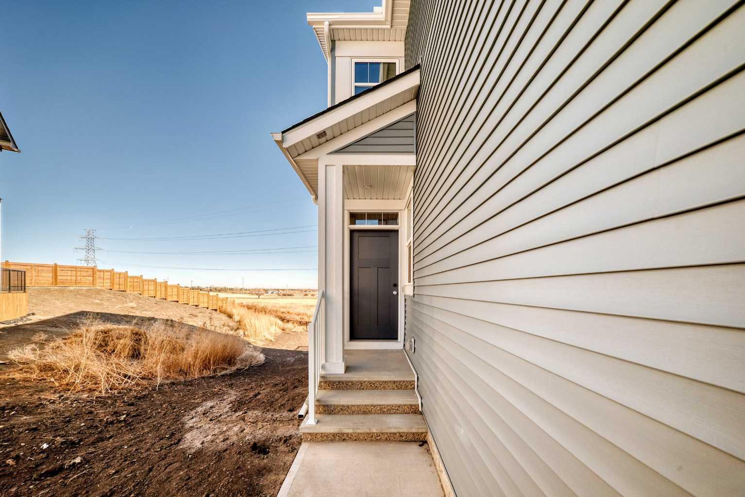 110 Hotchkiss Manor SE