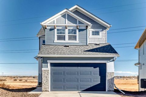 110 Hotchkiss Manor SE Calgary AB T3S 0G1