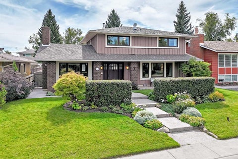 Photo of 819 Parkwood Drive SE, Calgary, AB T2J 3W6 (MLS # A2338978)